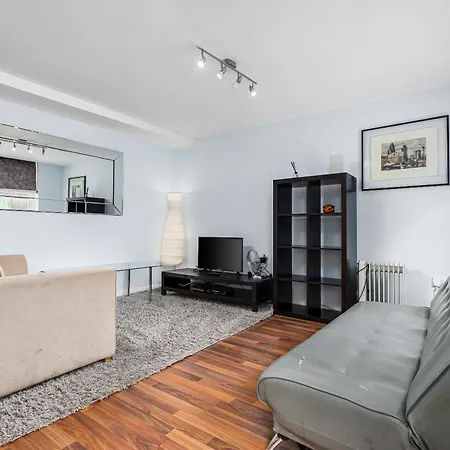 Aldgate Flats-3